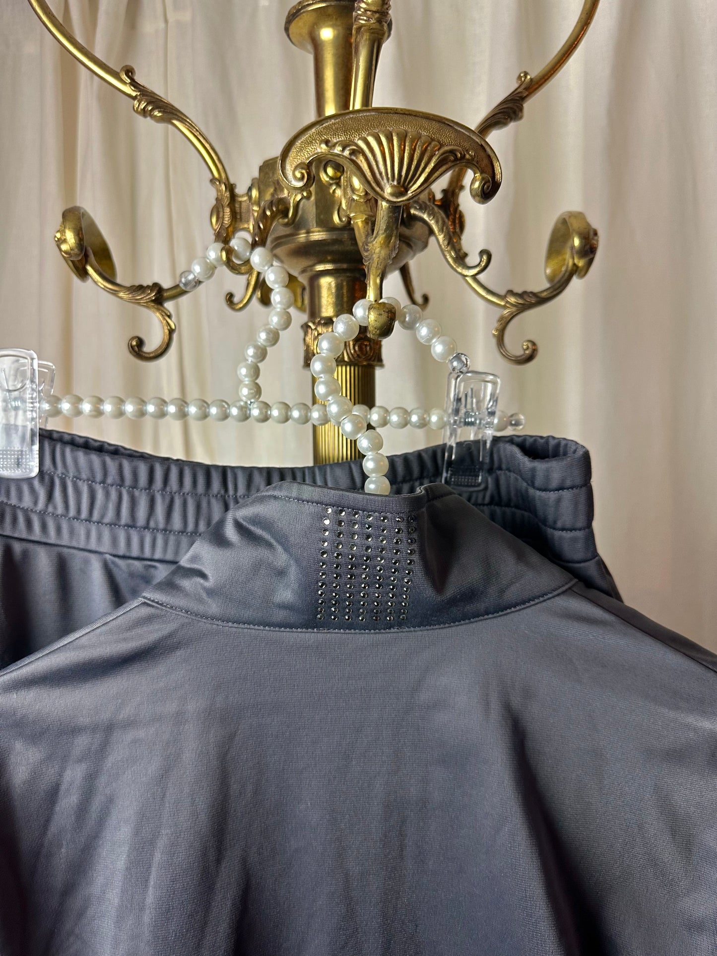 Trainingspak (Vest+Broek) Armani glitters donkergrijs maat M