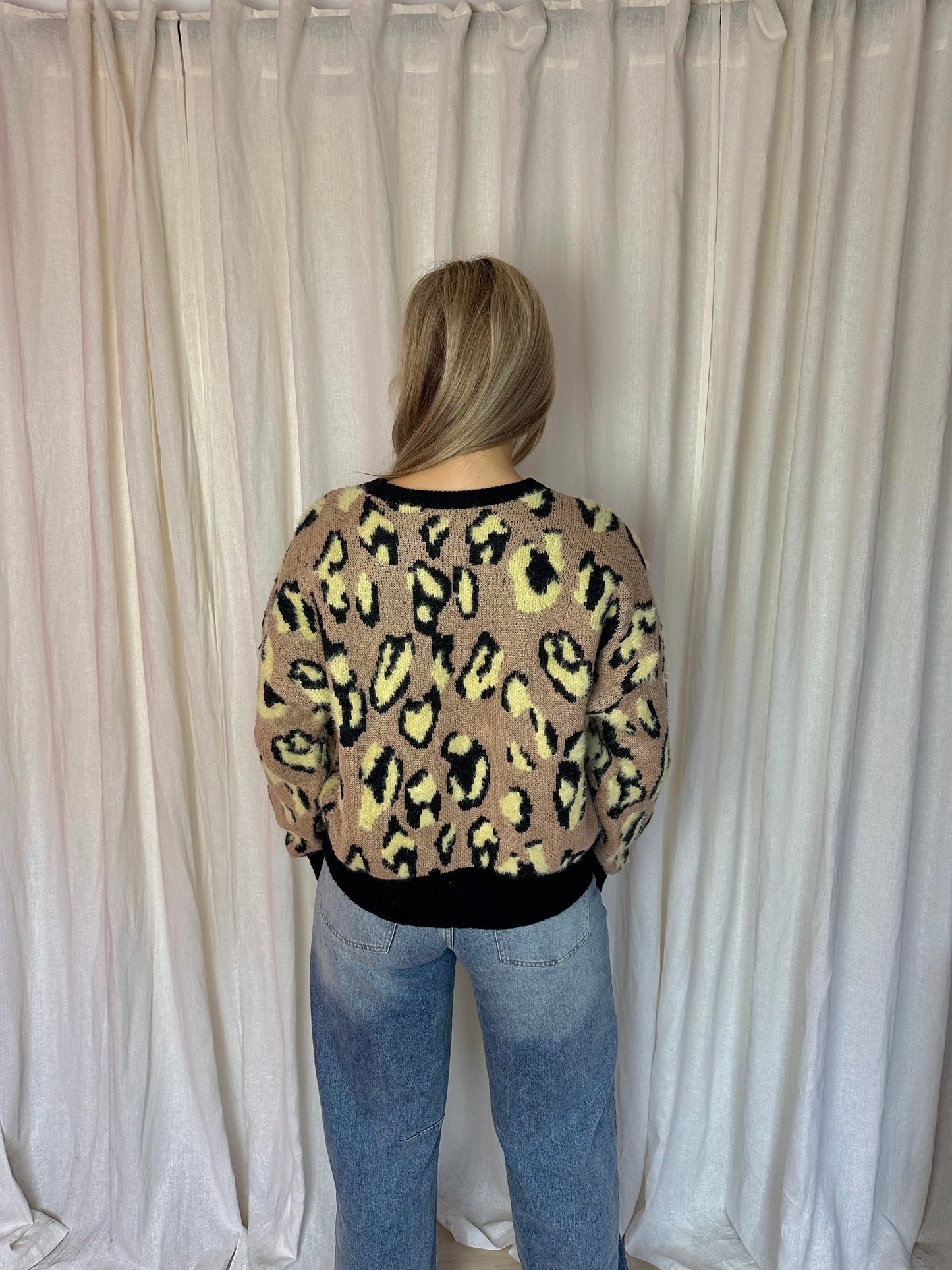 Trui Eksept panterprint beige,zachtgeel maat XL