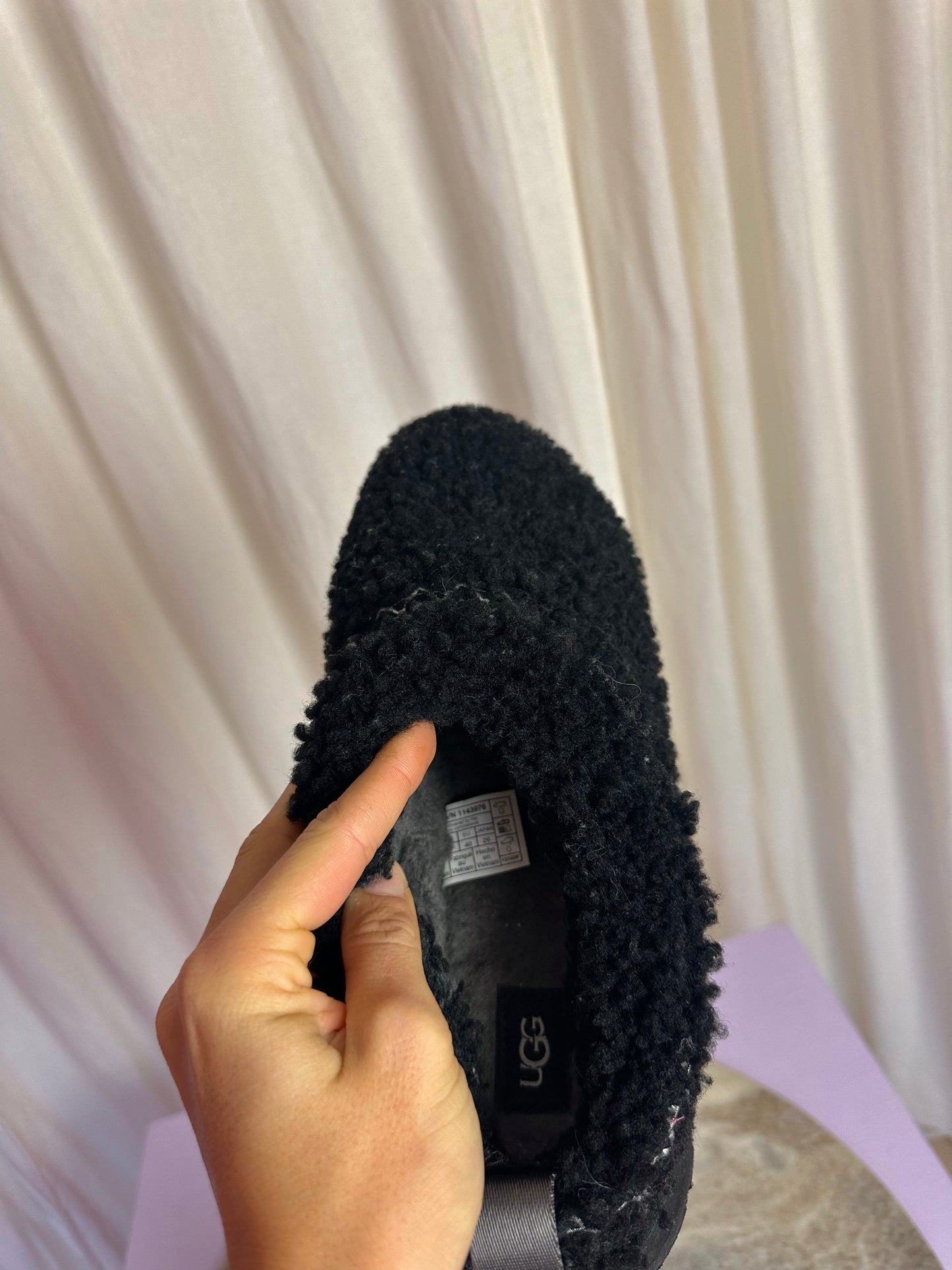 UGG Tazz braid zwart instappers teddy - maat 40