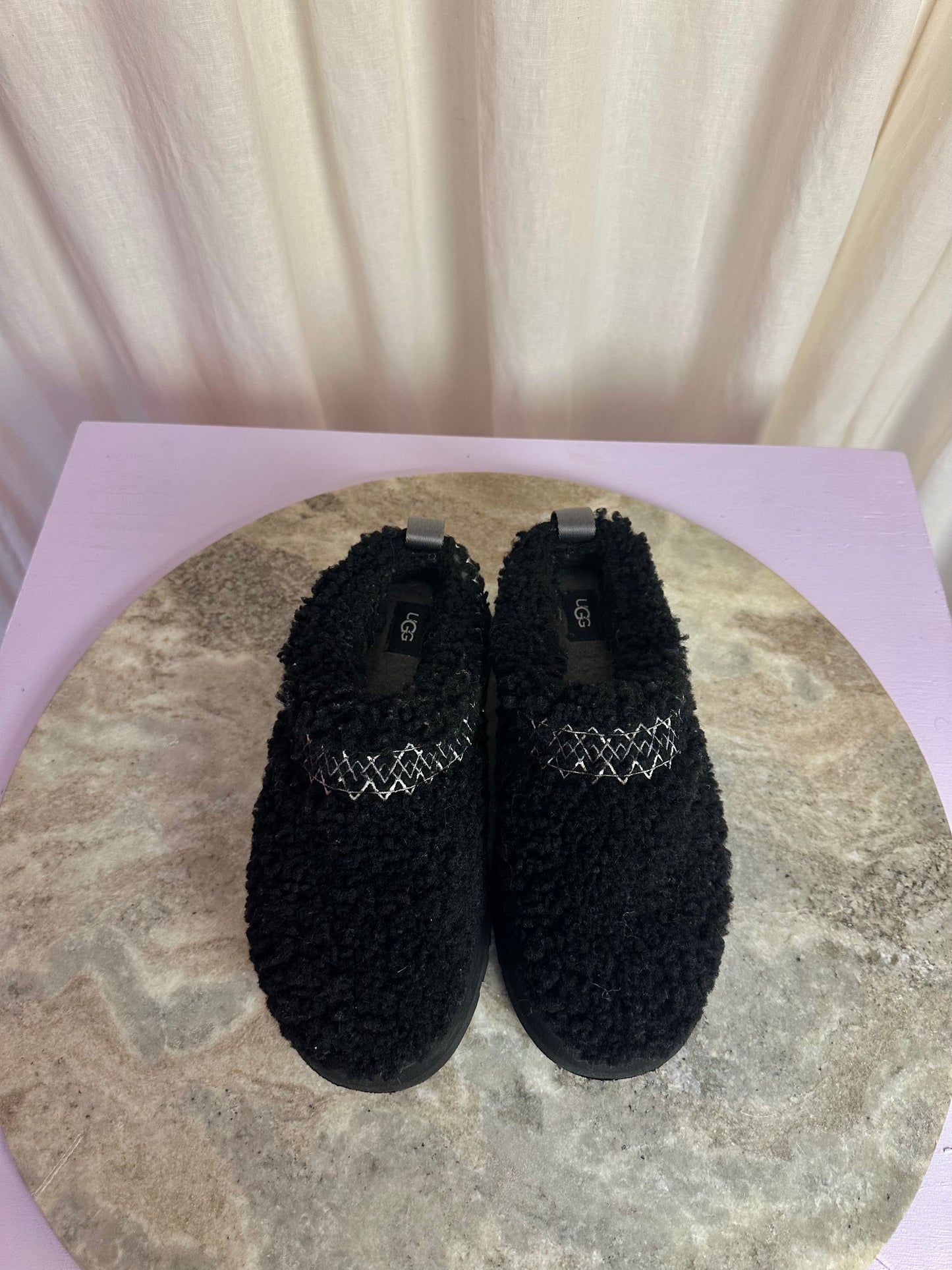 UGG Tazz braid zwart instappers teddy - maat 40