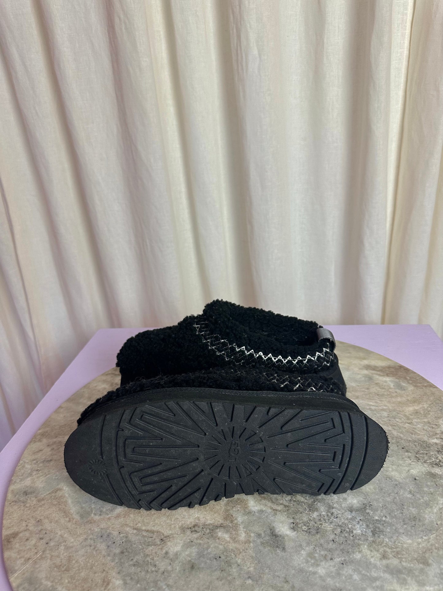 UGG Tazz braid zwart instappers teddy - maat 40